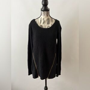 Guess diagonal side zipper sweater